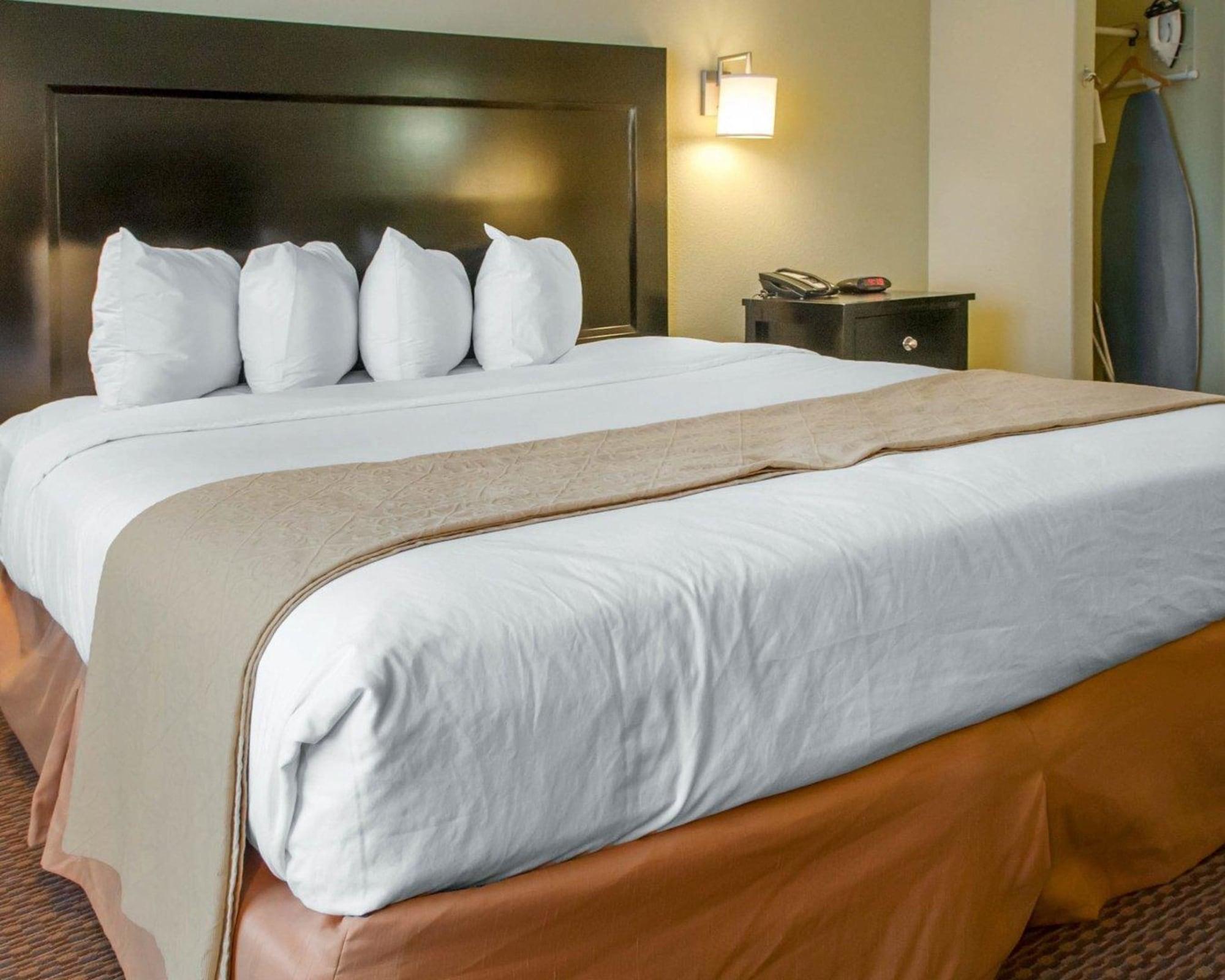 Quality Inn & Suites Gallup I-40 Exit 20 Екстериор снимка