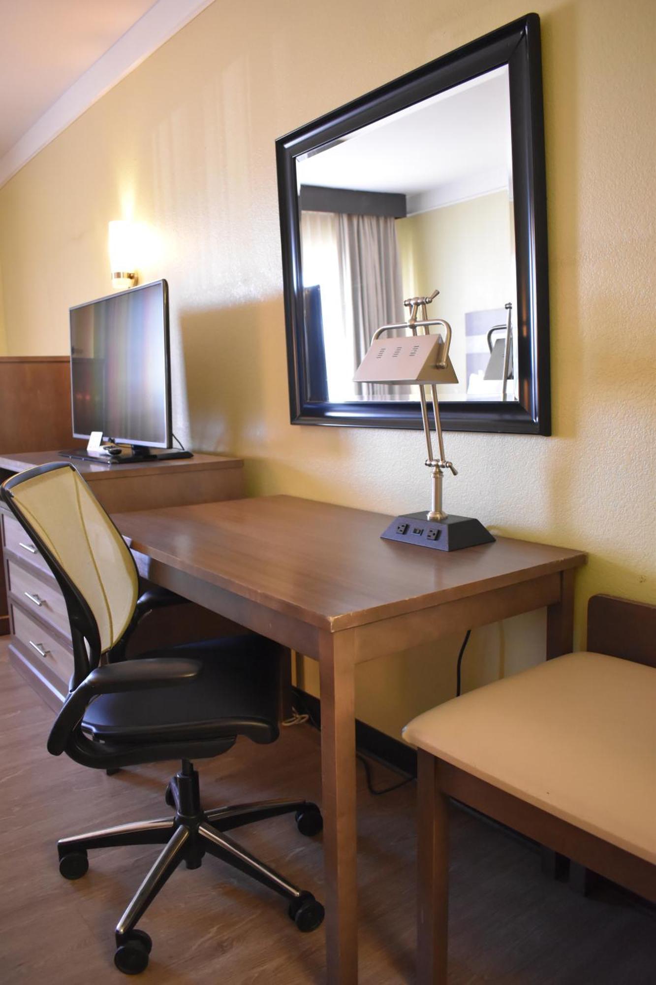 Quality Inn & Suites Gallup I-40 Exit 20 Екстериор снимка
