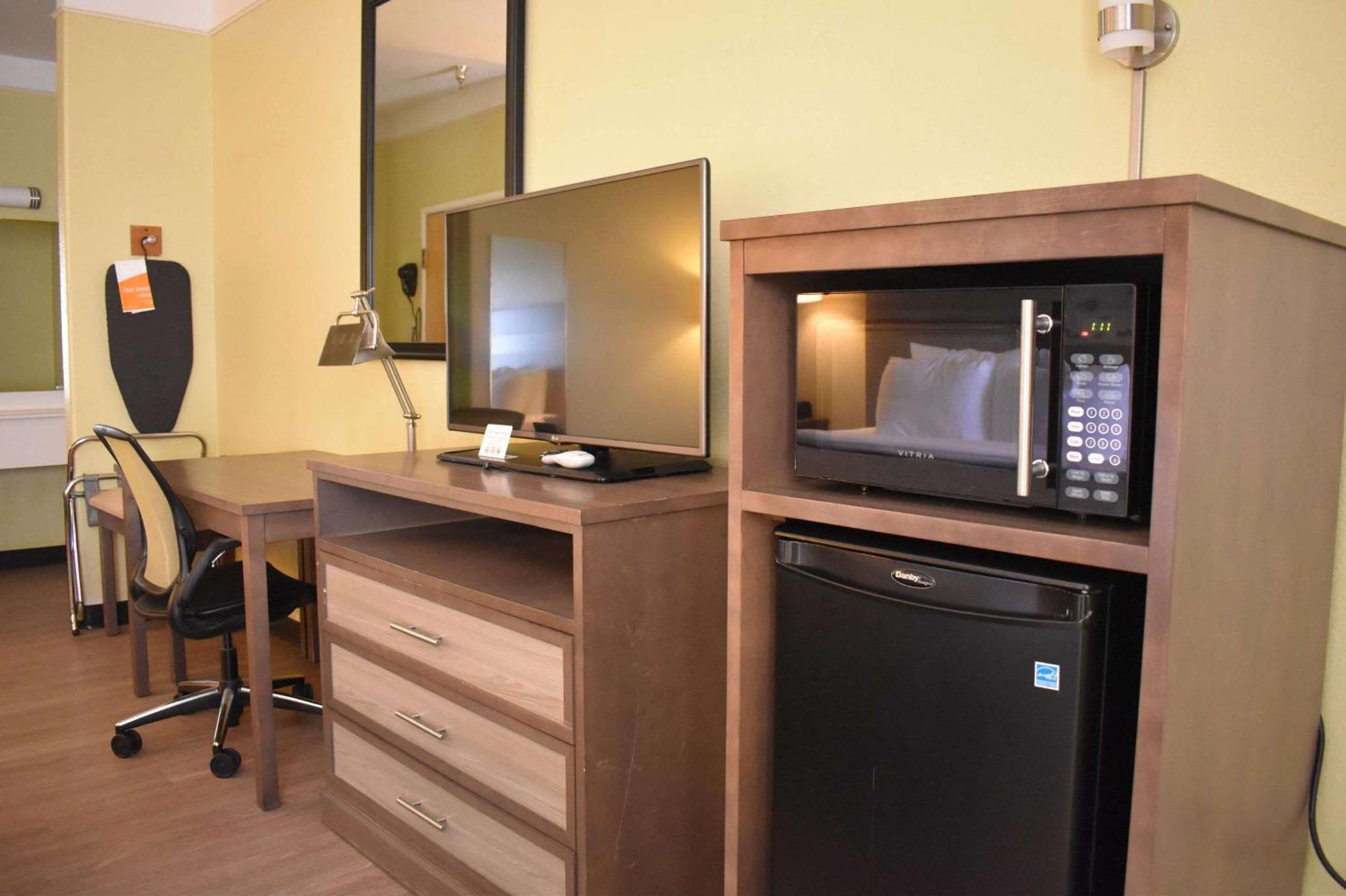 Quality Inn & Suites Gallup I-40 Exit 20 Екстериор снимка