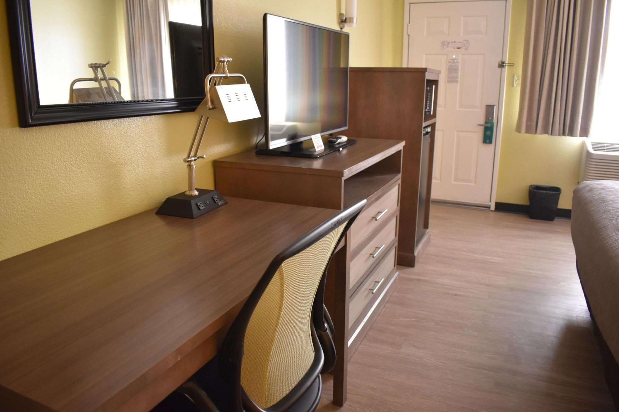 Quality Inn & Suites Gallup I-40 Exit 20 Екстериор снимка