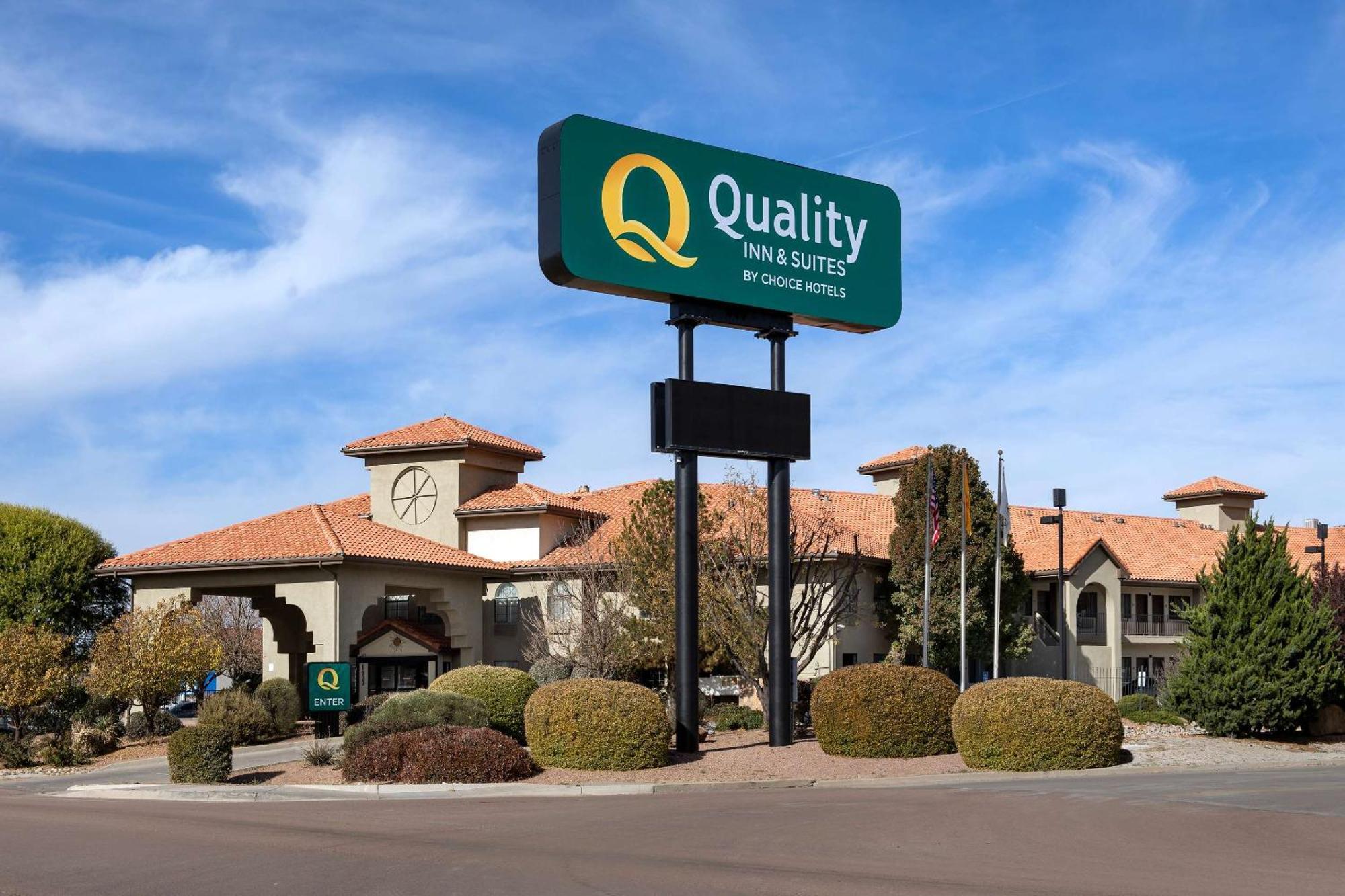 Quality Inn & Suites Gallup I-40 Exit 20 Екстериор снимка