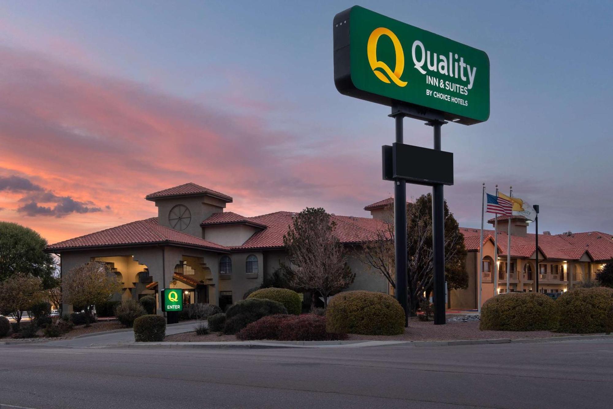Quality Inn & Suites Gallup I-40 Exit 20 Екстериор снимка
